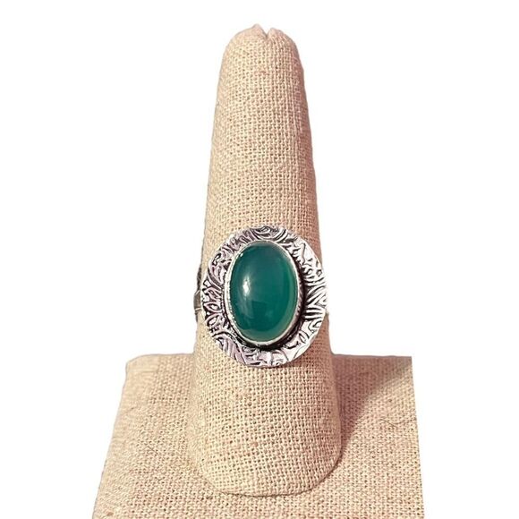 NEW Silver Plated Green Onyx Ring Size 8.5 - Picture 1 of 4